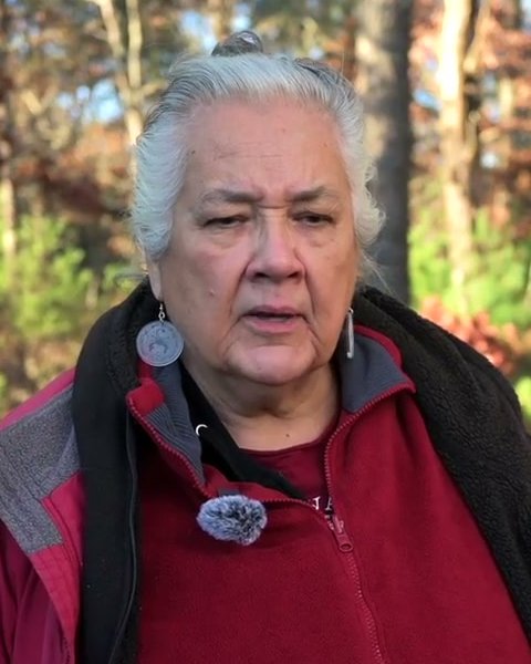 Portrait of Linda Coombs